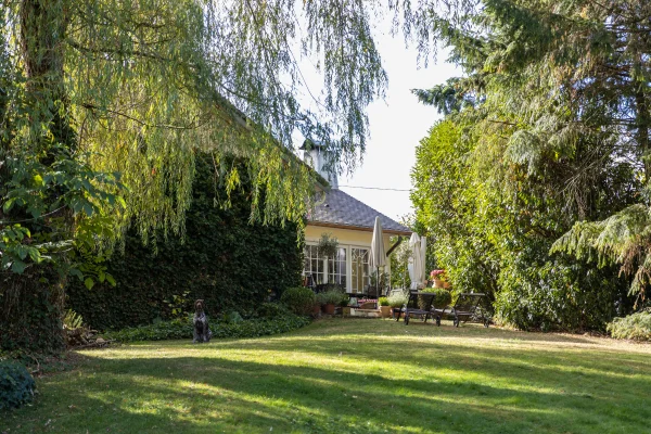 Elégante villa et son parc paysager de 26 ares, à proximité de la frontière luxembourgeoise - Image 3
